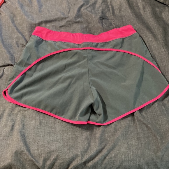 Danskin Athletic Shorts - Picture 4 of 5